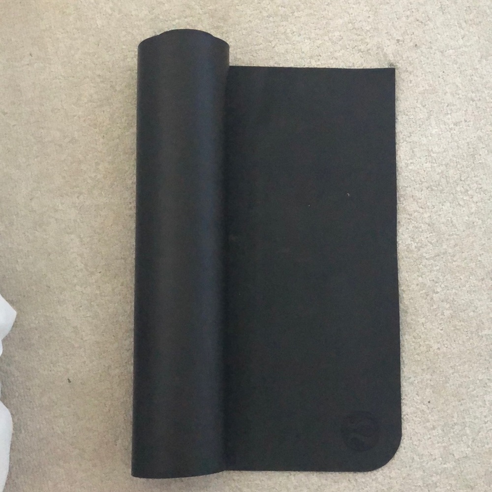 Reversible lulu lemon yoga mat